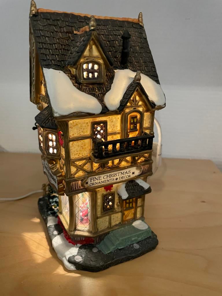 Lemax Tannenbaum Kersthuisje, Ophalen of Verzenden, Zo goed als nieuw