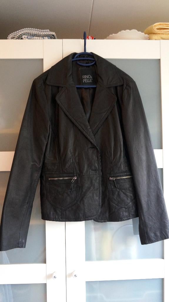 Leren Dames Jas. Rino & Pelle. Een keer gedragen. Maat 44, Kleding | Dames, Jassen | Zomer, Zwart, Maat 42/44 (L), Ophalen of Verzenden