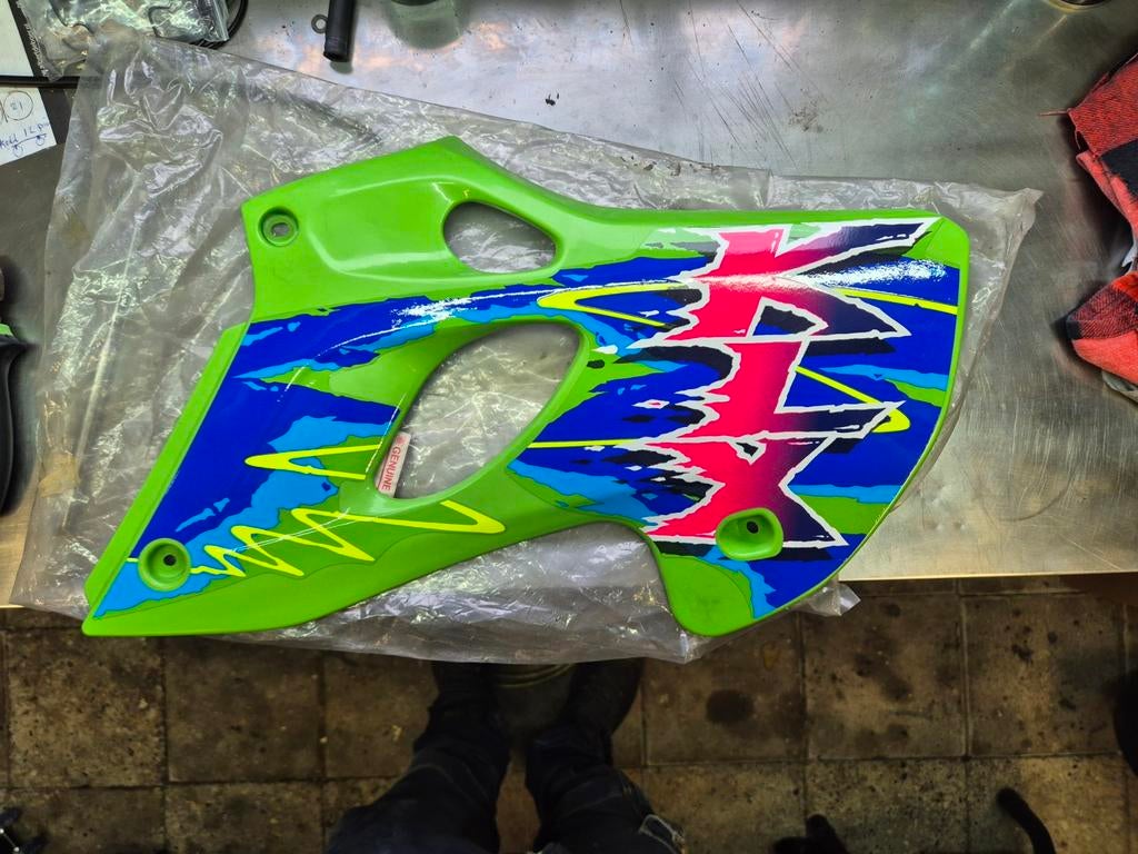 KLX 250 1993 Radiateur Zijkap Rechts, Motoren, Ophalen of Verzenden, Gebruikt