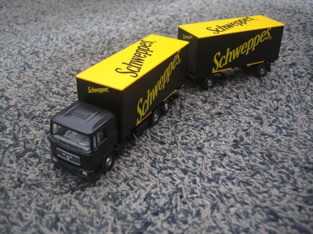 MAN trekker/aanhanger met wisselbak Schweppes, Wiking, H0, Ophalen of Verzenden, Nieuw, Bus of Vrachtwagen, Wiking