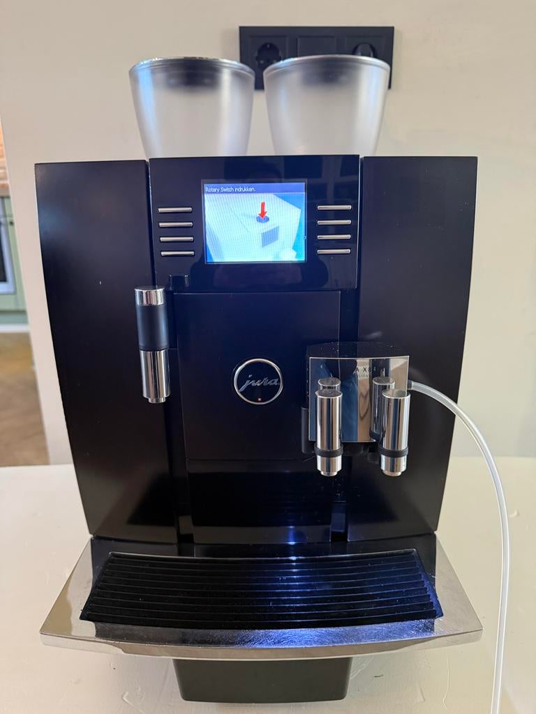 Jura GIGA X8c Gereviseerd - Pianozwart - 6 mnd Garantie, Espresso apparaat, Jura, 10 kopjes of meer, Refurbished