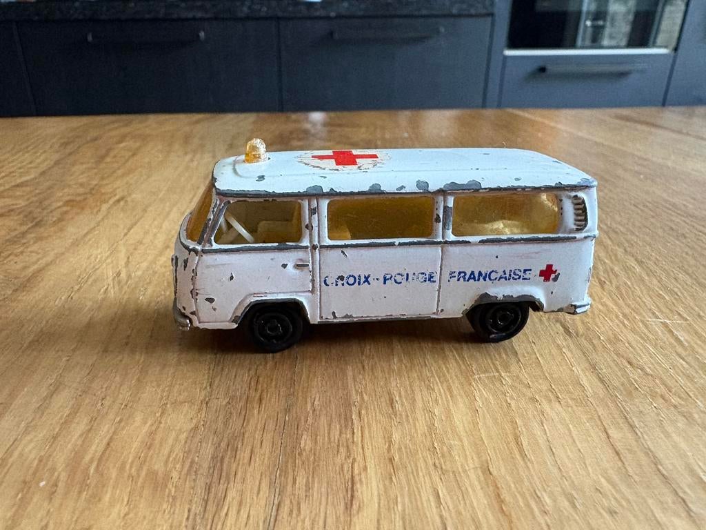 Majorette No. 244 Fourgon VW T2 Volkswagen bus, Hobby en Vrije tijd, Modelauto's | Overige schalen, Ophalen of Verzenden, Zo goed als nieuw