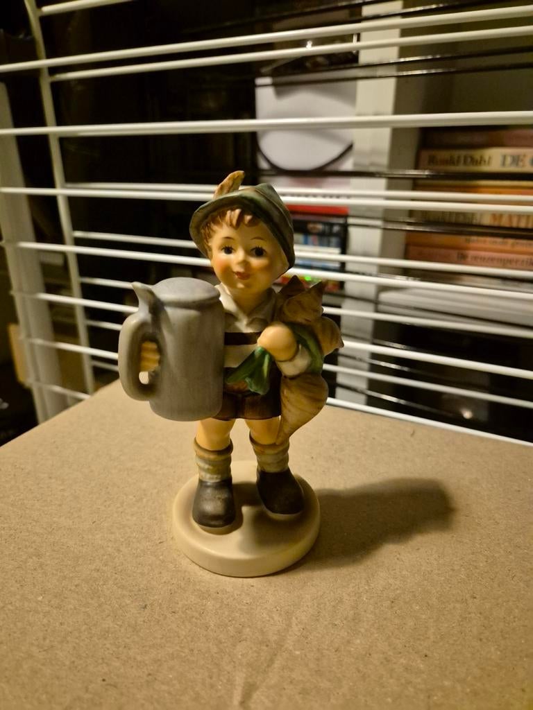 Hummel 87, Ophalen of Verzenden, Zo goed als nieuw, Hummel