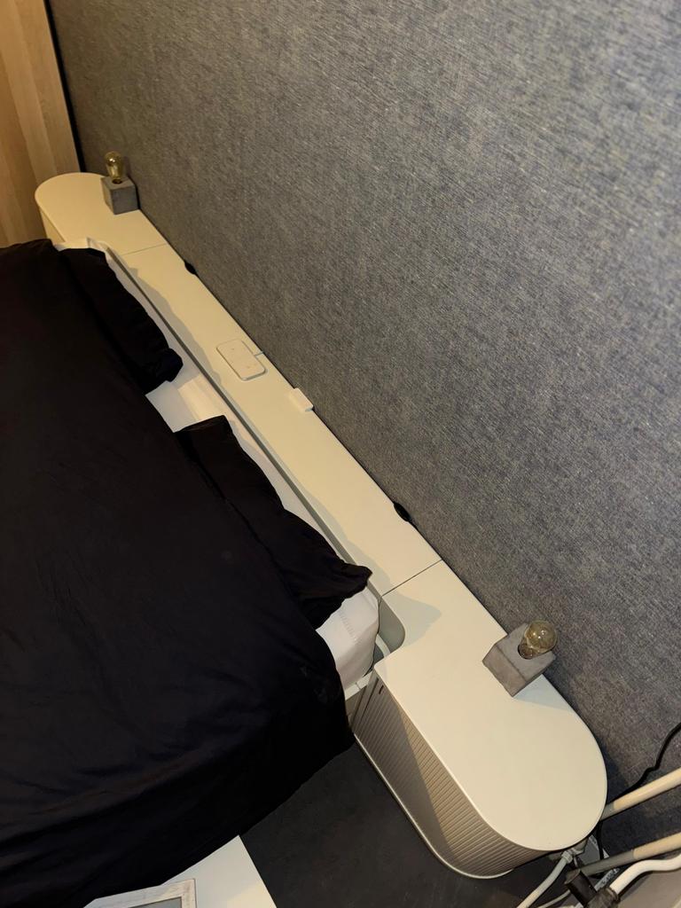 Auping Auronde nachtkastje, Ophalen, Gebruikt