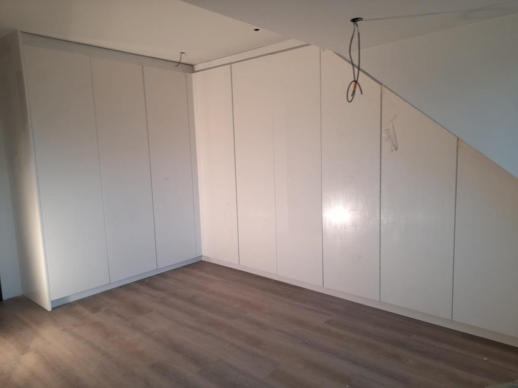 Maatwerk kasten, interieur bouw, Diensten en Vakmensen, Timmerlieden en Meubelmakers