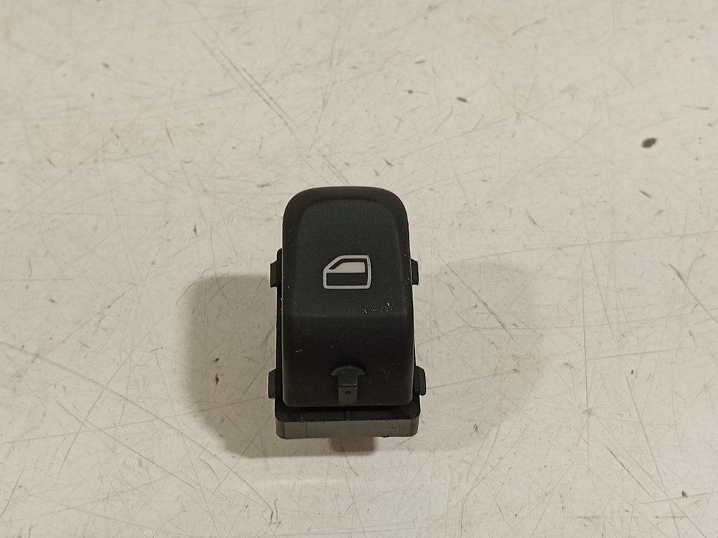 Schakelaar elektrische ramen Audi Q3, Auto-onderdelen, Onderdelen@venauto.nl, Van der Ven Autorecycling B.V., Gebruikt, Ettenseweg 76, 4706 PB Roosendaal, The Netherlands