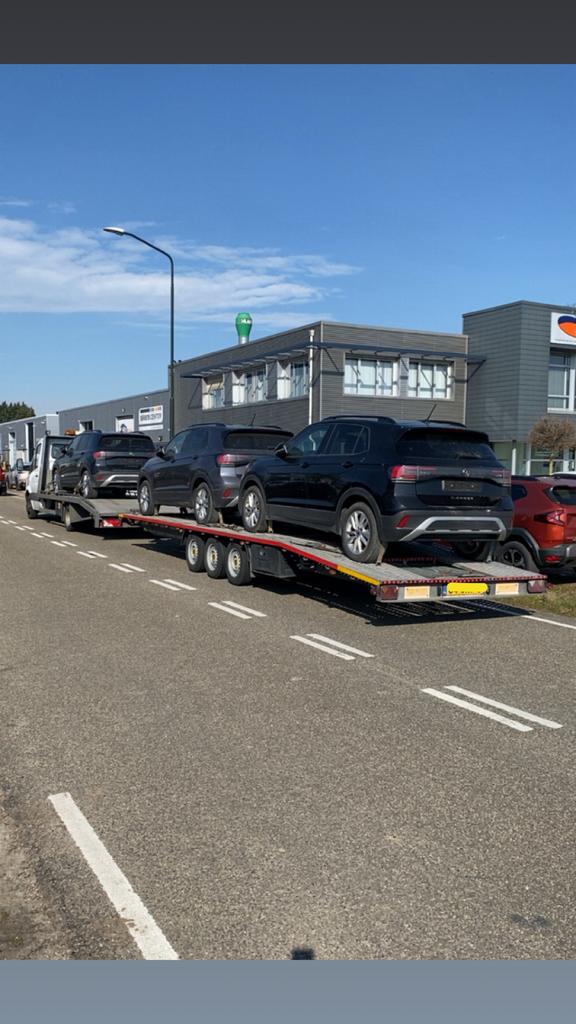 Autotransport Professioneel door heel Europa en Nederland, Chauffeursdiensten