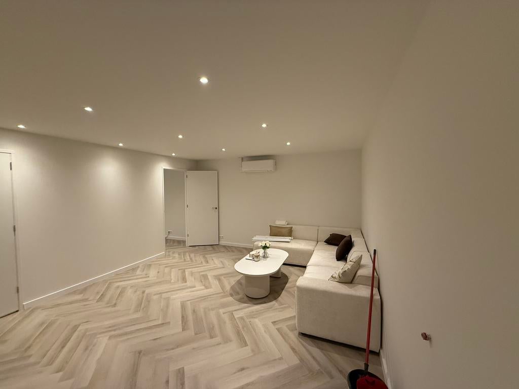 Moderne bedrijfsruimte te huur in Utrecht., Zakelijke goederen, Bedrijfs Onroerend goed, Huur, Bedrijfsruimte