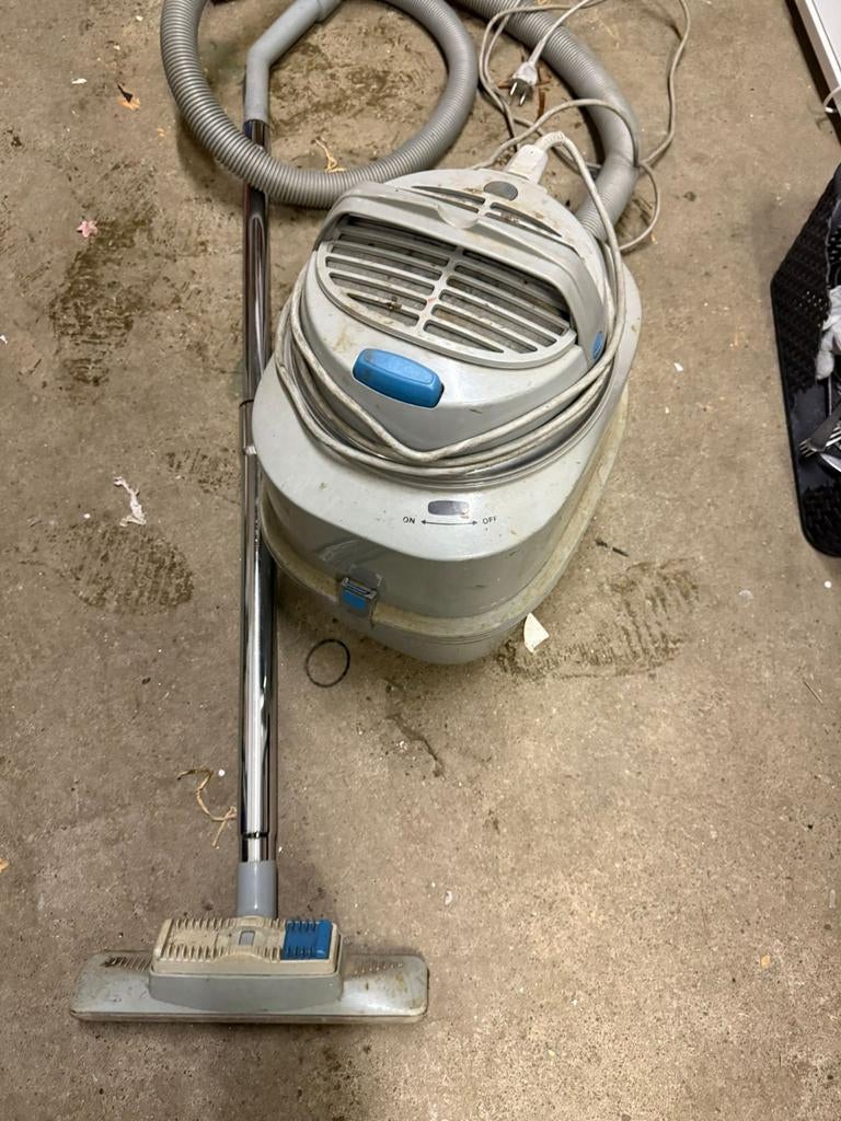 Gebruikte Waterstofzuiger - Goedkoop!, Witgoed en Apparatuur, Stofzuigers, Ophalen, Gebruikt, Waterstofzuiger