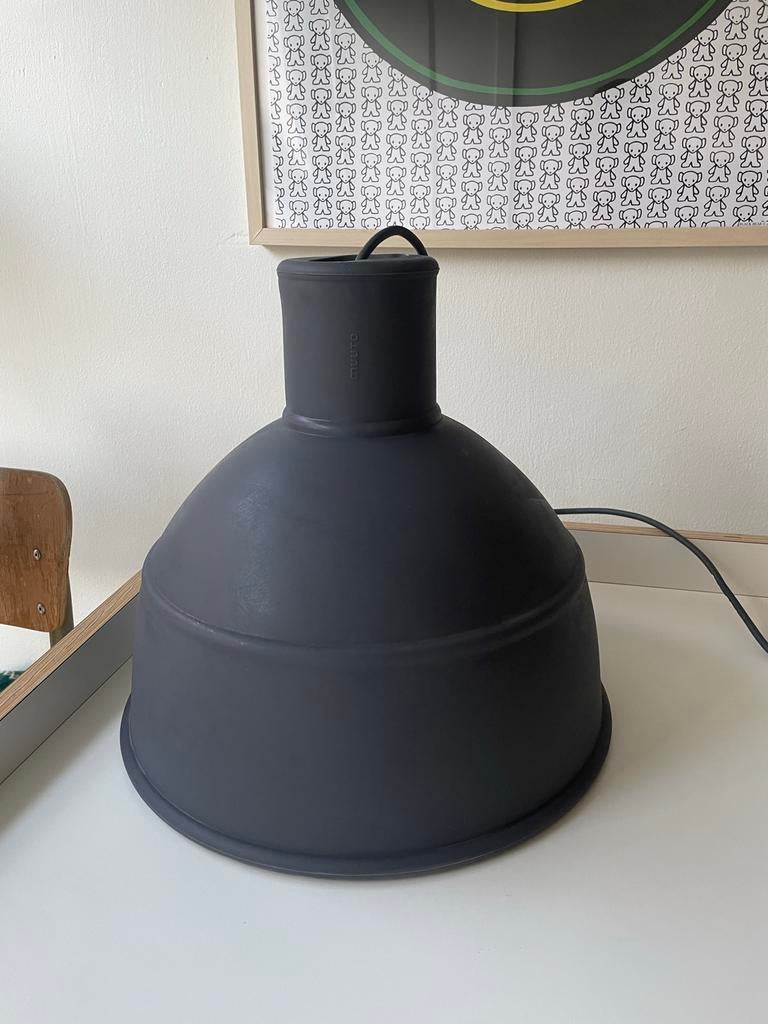 Grijze Muuto Hanglamp, Ophalen of Verzenden, Zo goed als nieuw, Kunststof, Minder dan 50 cm