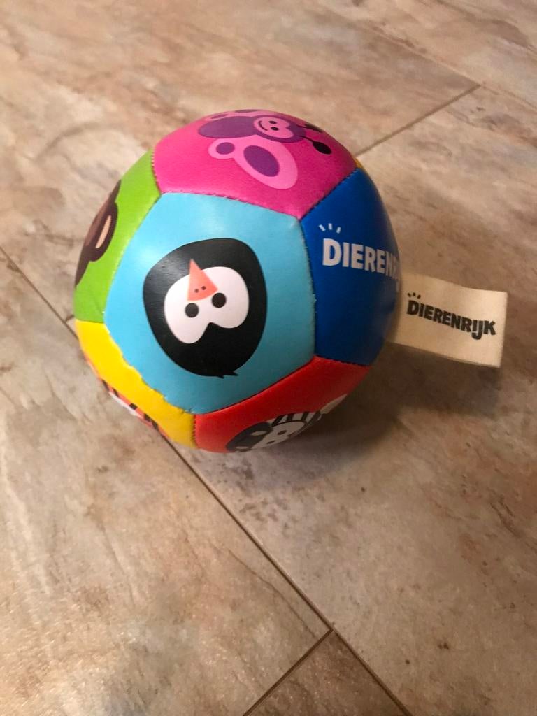 Zacht balletje, Ophalen of Verzenden, Zo goed als nieuw