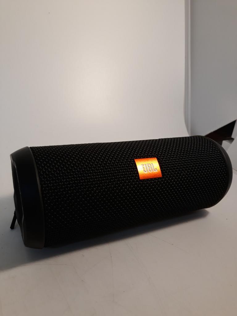JBL flip 3, Audio, Tv en Foto, Luidsprekers, JBL, Overige typen, Ophalen of Verzenden, Zo goed als nieuw