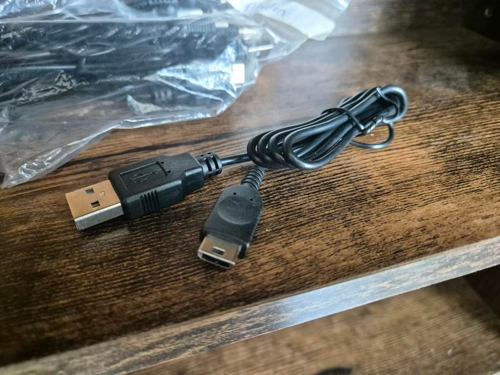 Game Boy Micro Oplader Universeel Retro incl. verzending, Spelcomputers en Games, Ophalen of Verzenden, Nieuw, Game Boy Micro