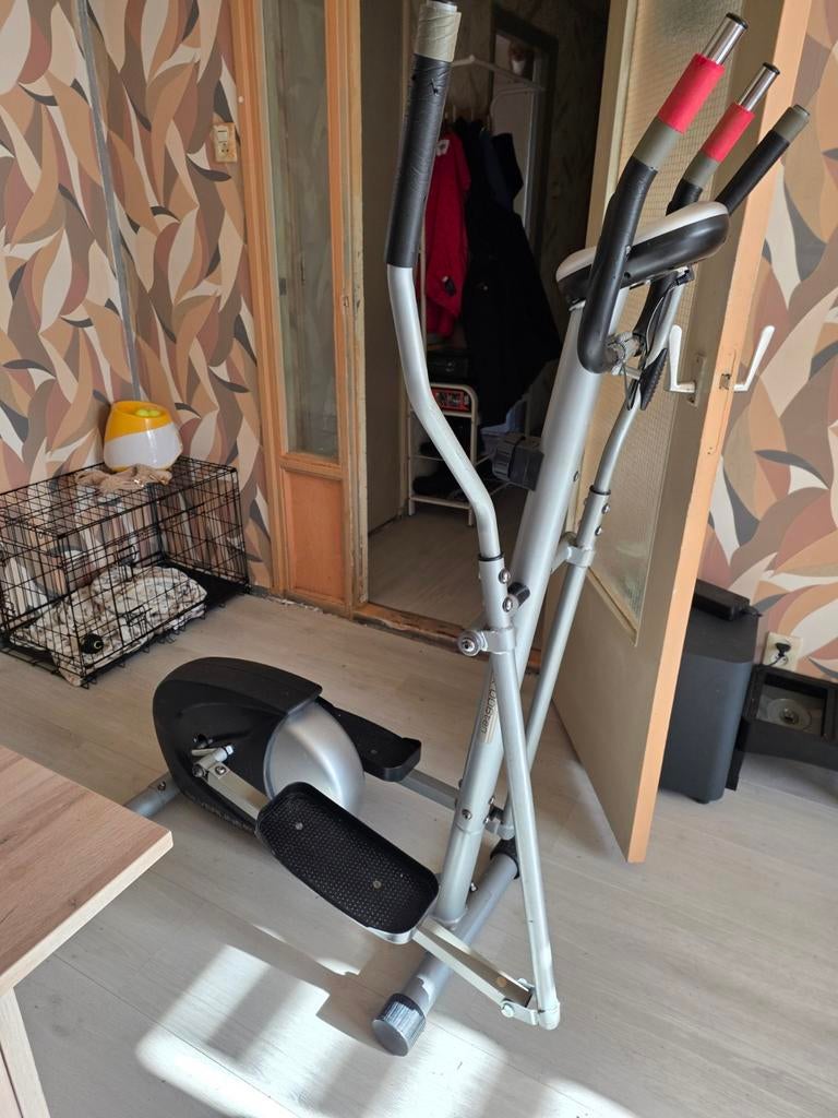 Hometrainer sport en fitness, Ophalen, Gebruikt, Metaal, Hometrainer