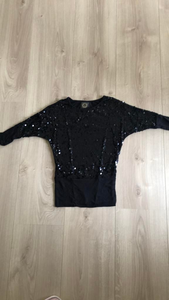 Zwarte  blouson met paillette 134/140 z.g.a.n., Ophalen of Verzenden, Zo goed als nieuw, Meisje, Shirt of Longsleeve