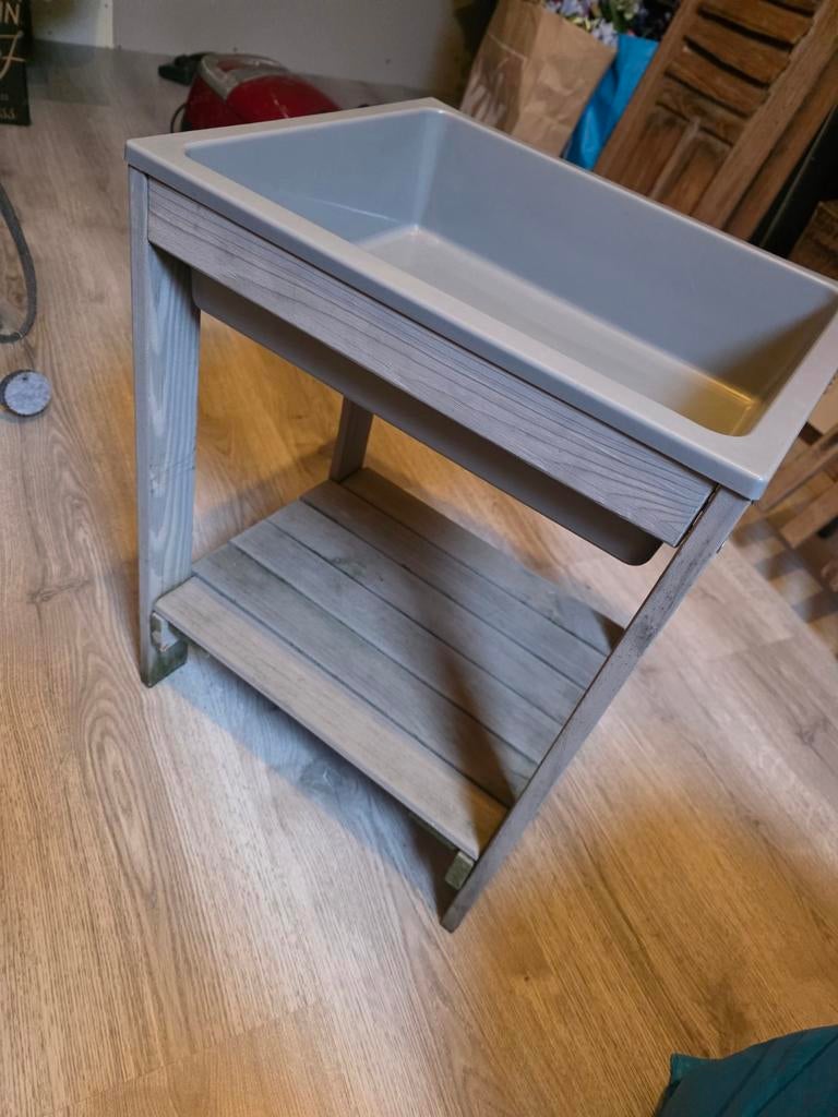 Watertafel, Ophalen, Zo goed als nieuw