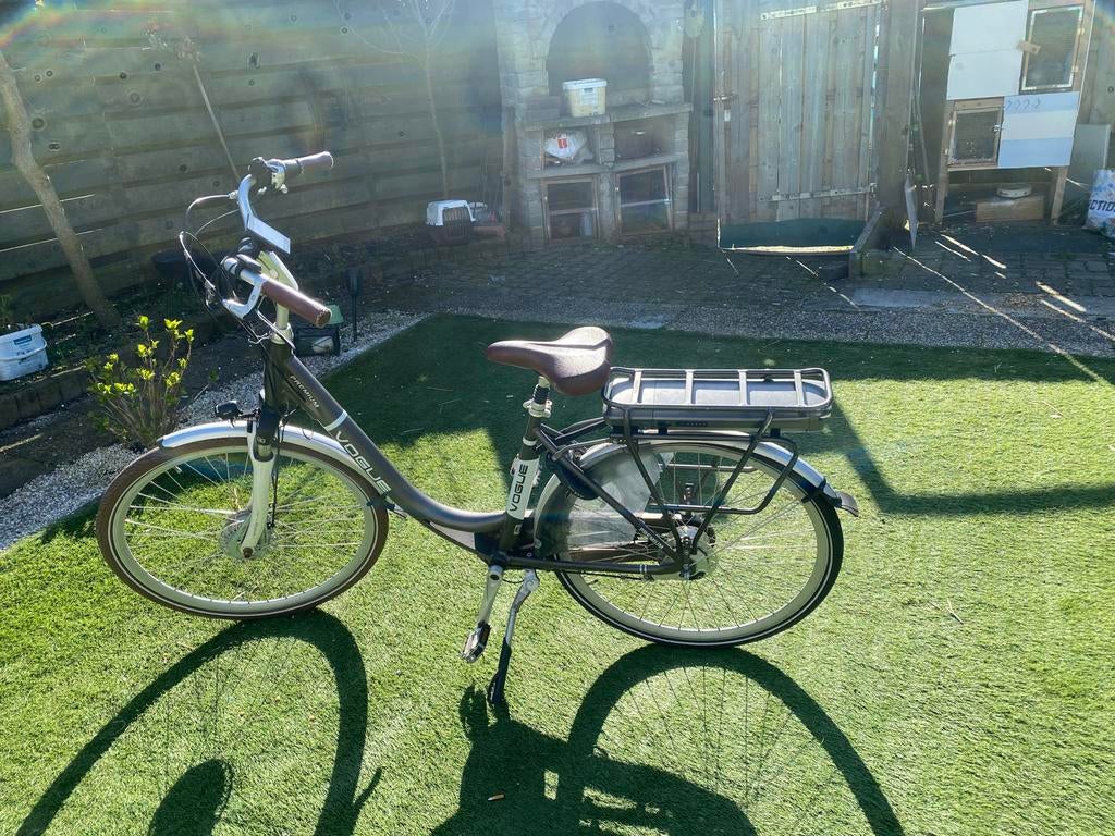 Vogue elektrische fiets, Fietsen en Brommers, Elektrische fietsen, Overige merken, Gebruikt, Ophalen of Verzenden, 55 tot 59 cm