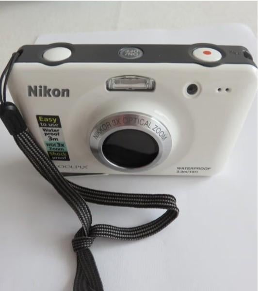 Nikon Coolpix S30 Features 10 megapixel sensor 3x optical, Verzenden, Gebruikt, Nikon