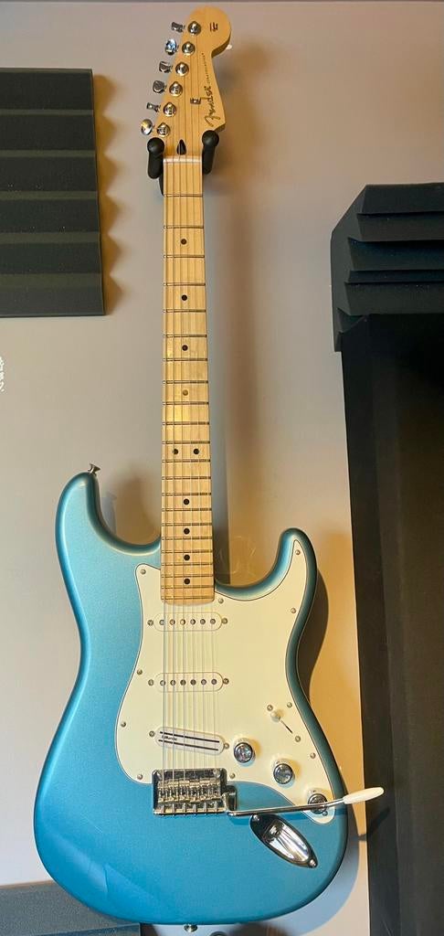 Fender Stratocaster, Ophalen, Zo goed als nieuw, Solid body, Fender