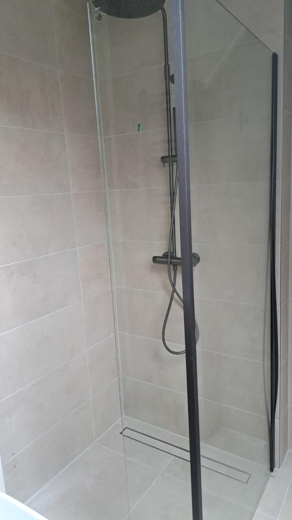 Inloopdouche Rowe, Huis en Inrichting, Ophalen, 75 cm of meer, Overige typen, Nieuw