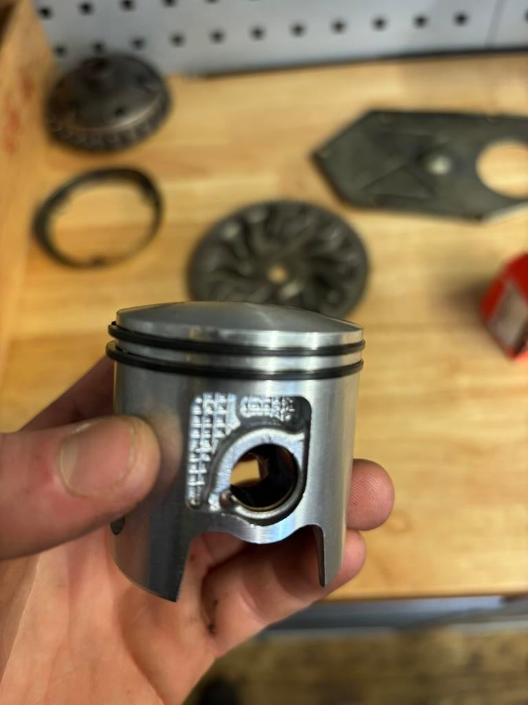 70cc malossi zuiger, Motoren, Ophalen of Verzenden