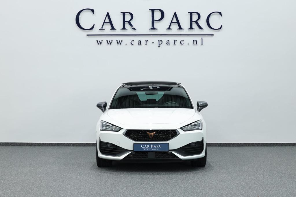 CUPRA Leon 2.0 TSI VZ 300+PK LED/VIRTUAL/SFEER/PANO/HALF LEE, 77 km/l, Gebruikt, 4 cilinders, 1984 cc