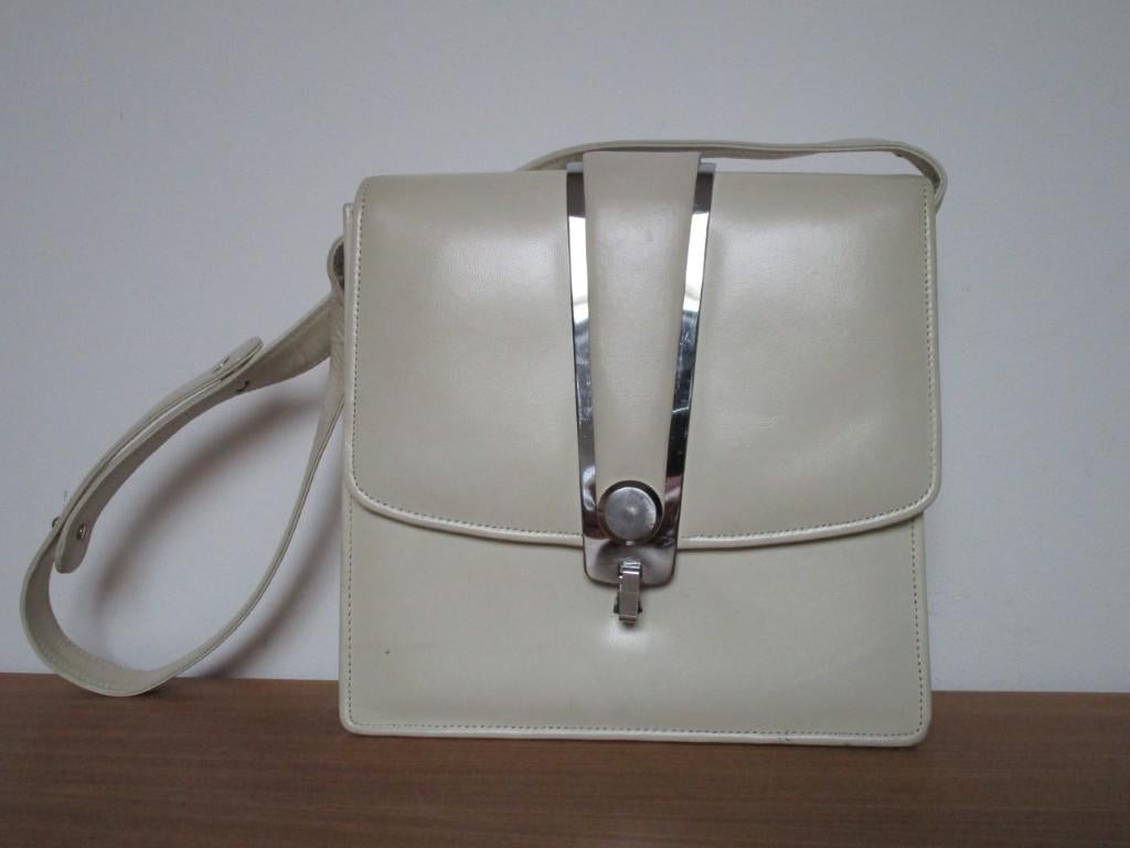 Nr.208: Mooie Vintage tas wit met zilver accenten strak des, Ophalen of Verzenden, Zo goed als nieuw, Wit, Handtas