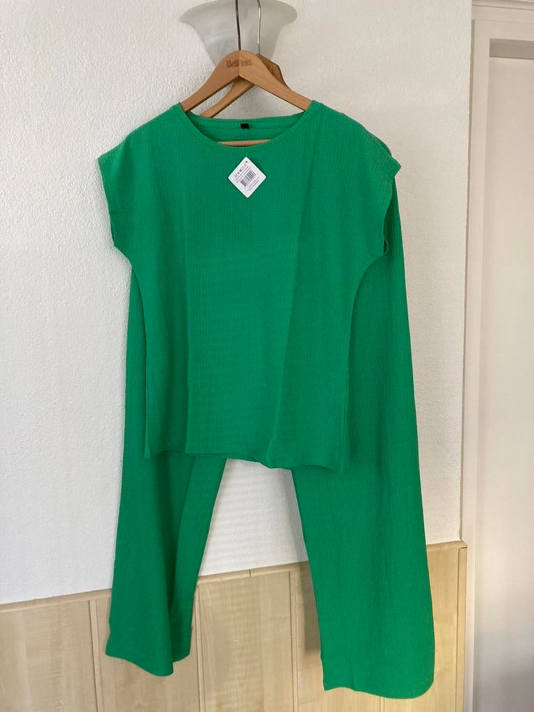 Groen dames pak maar S nieuw, Kleding | Dames, Huispakken, Ophalen of Verzenden, Zo goed als nieuw, Maat 36 (S), Groen