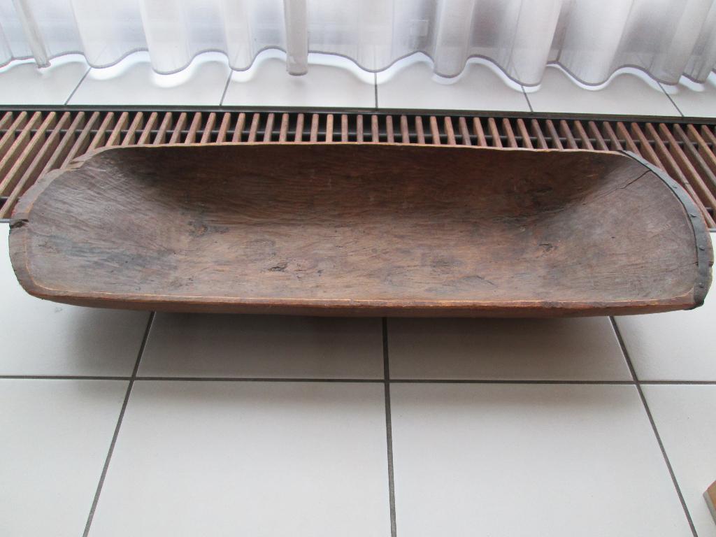 Antieke authentieke houten trog met 1 ijzer. Moet weg, Ophalen of Verzenden