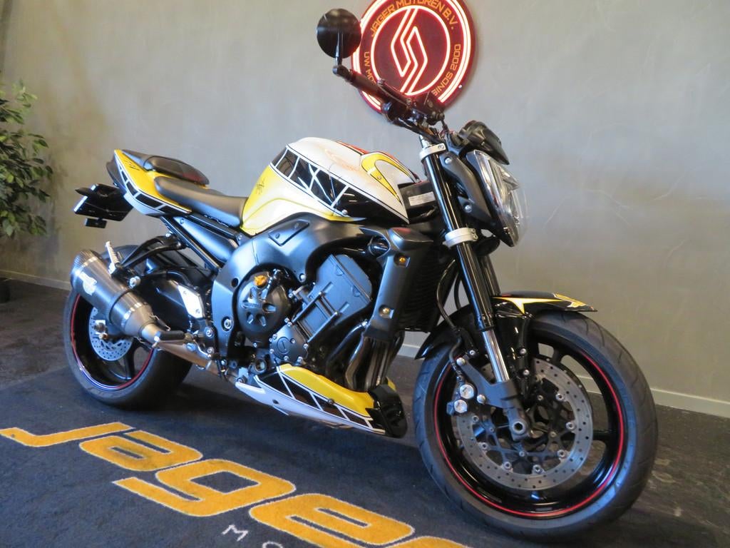 Yamaha FZ1 SPECIAL EDITION SPORTDEMPER! (bj 2009) - foto 2