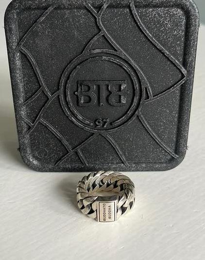 Buddha to buddha chain big ring mt 19, Sieraden, Tassen en Uiterlijk, Ringen, 19 tot 20, Nieuw, Ophalen of Verzenden, Dame of Heer