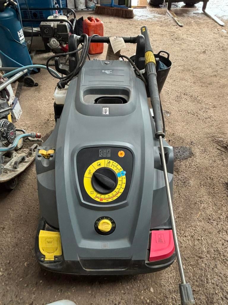 In zeer nette staat hds 6/14-4cx warm water karcher (2022), Tuin en Terras, Hogedrukreinigers, Ophalen of Verzenden, Zo goed als nieuw