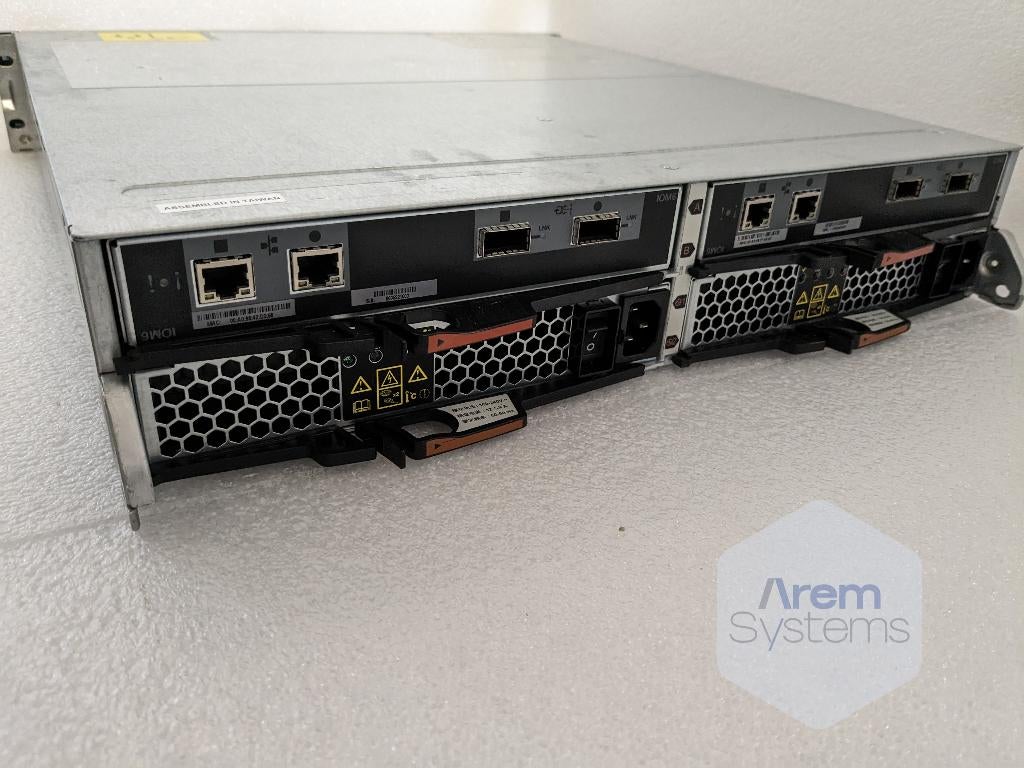 Netapp DS2246 24x 2.5" drive JBOD, Gebruikt, Xdl-uspr@netapp.com, Ophalen of Verzenden, NSQ2 - Navigation Square Albert Quay Cork T12 W351 Ireland