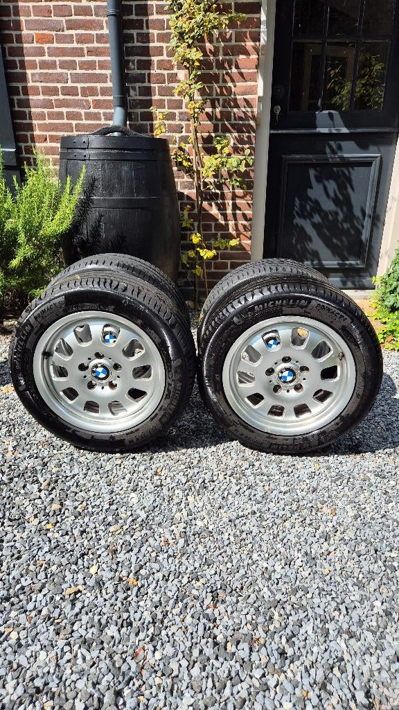 BMW velgen + banden set (achter in nieuwstaat), Ophalen, 16 inch, 205 mm, Band(en)