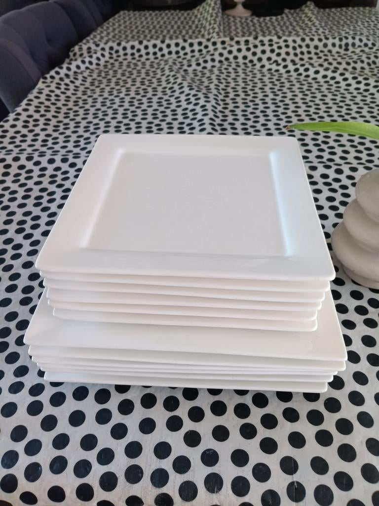 12x borden wit/vierkant. € 10.00, Ophalen, Zo goed als nieuw, Bord(en), Overige stijlen