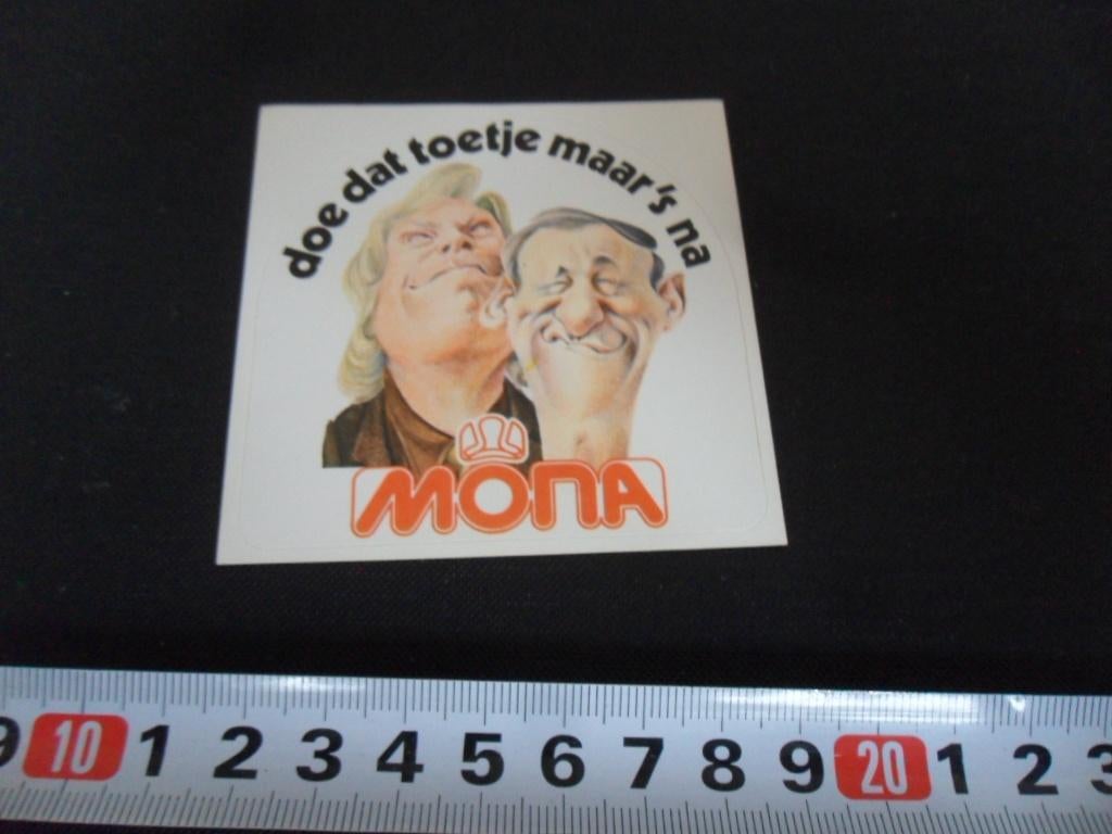 sticker MONA doe dat toetje maar 's na  BUA013, Ophalen, Zo goed als nieuw, Sticker