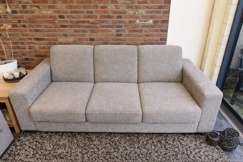 Gratis grijze bank, Huis en Inrichting, Banken | Bankstellen, Ophalen of Verzenden, Gebruikt