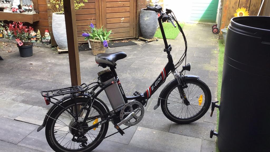 ELEKTRISCHE VOUWFIETS, Fietsen en Brommers, Elektrische fietsen, Ophalen, Zo goed als nieuw, Overige merken
