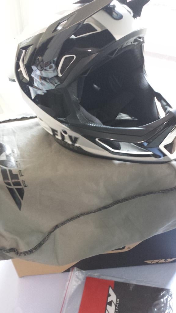 bmx helm fly racing fox proframe maat M, Fietsen en Brommers, Ophalen, Zo goed als nieuw, M, Heer of Dame