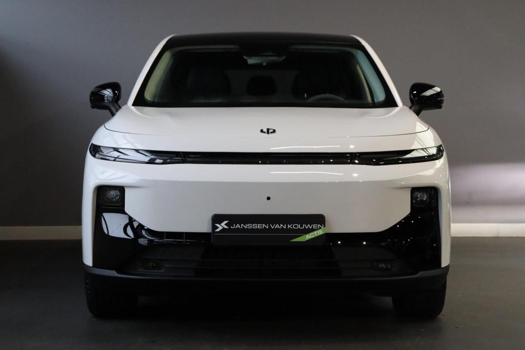 Leapmotor B10 Design ProMax 67.1 kWh / Panoramadak / Leder /, 12 maanden, Achterwielaandrijving, 1820 kg, Nieuw