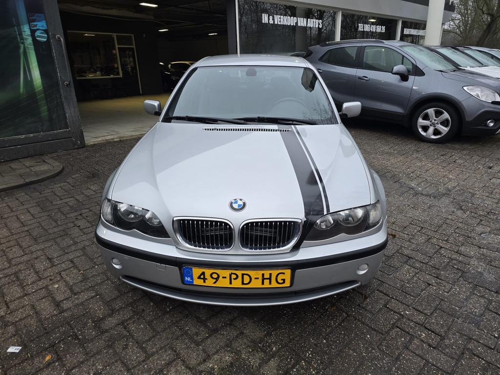 BMW 3-serie 316i Special Executive | LEDER | AIRCO | CRUISE, Achterwielaandrijving, 4 cilinders, Bedrijf, Handgeschakeld
