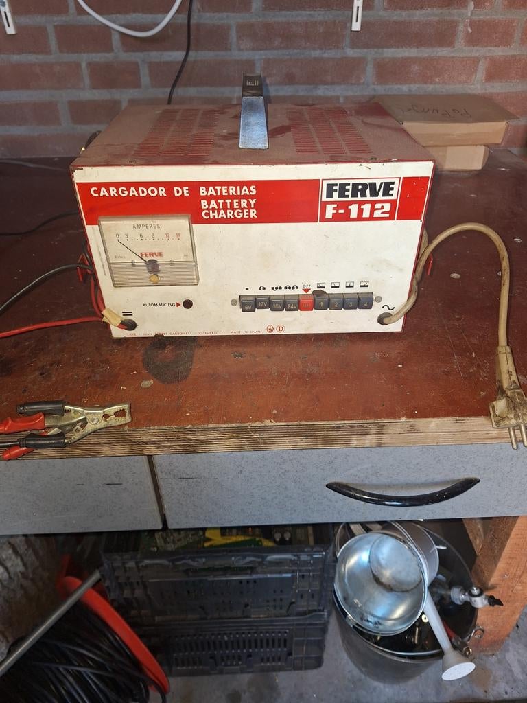 Ferve F-112 acculader, Auto-onderdelen, Ophalen of Verzenden