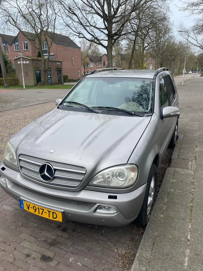 Mercedes-Benz ML270CDI 2005 grijs kenteken, 163 pk, Diesel, 2130 kg, Te koop
