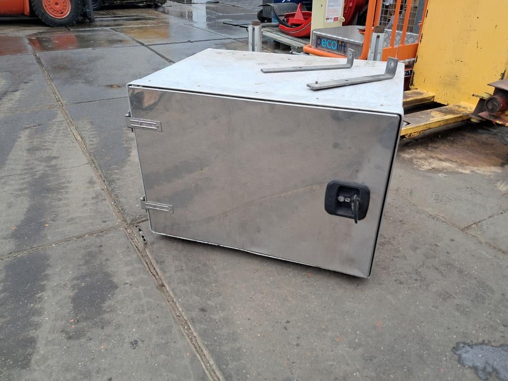 RVS kist voor o.a. vrachtwagen, aanhanger, Ophalen