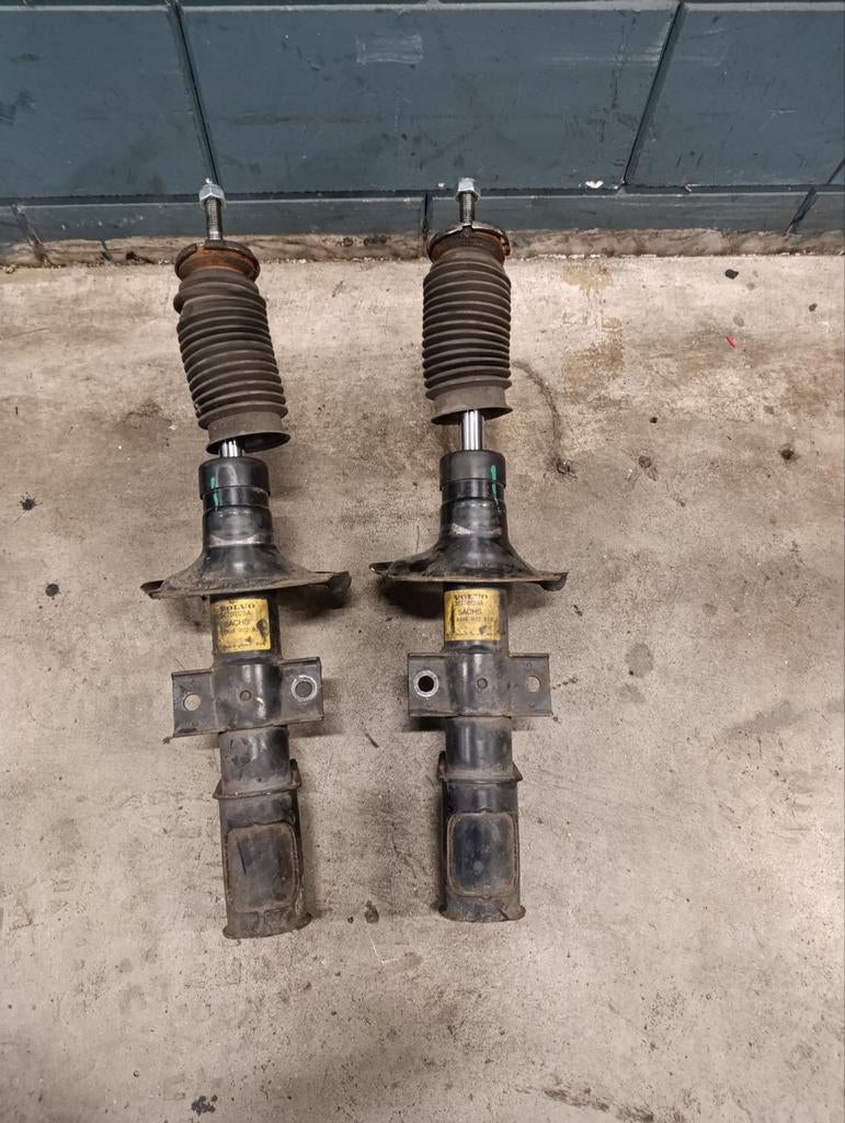 Volvo schokdempers. V70R, S60, S80. Bouwjaren 2000 t/m 2008., Ophalen of Verzenden