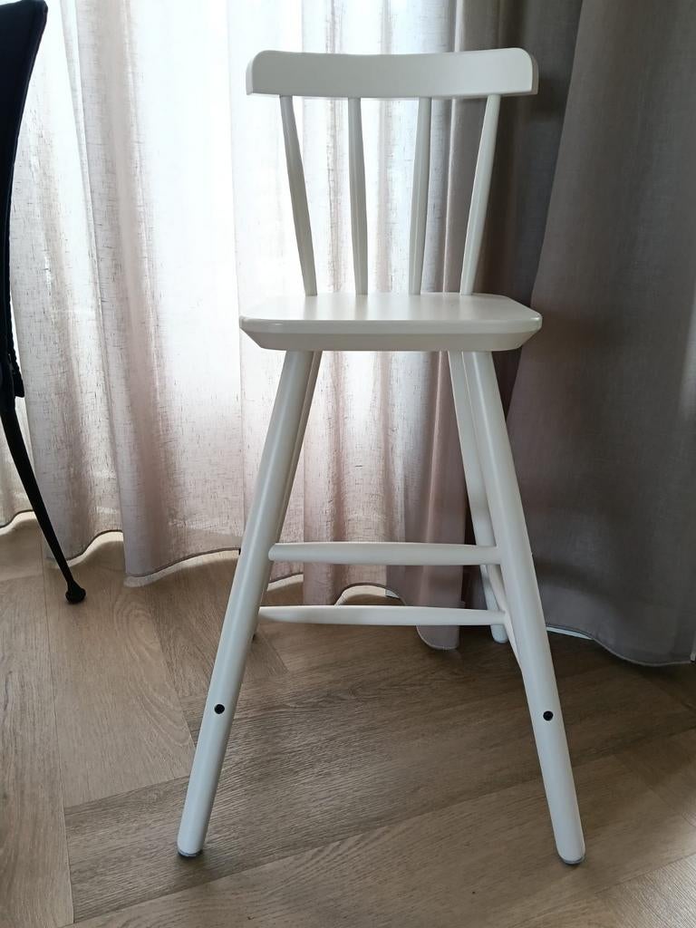 Ikea kinderstoel Agam wit, Kinderen en Baby's, Kinderstoelen, Ophalen