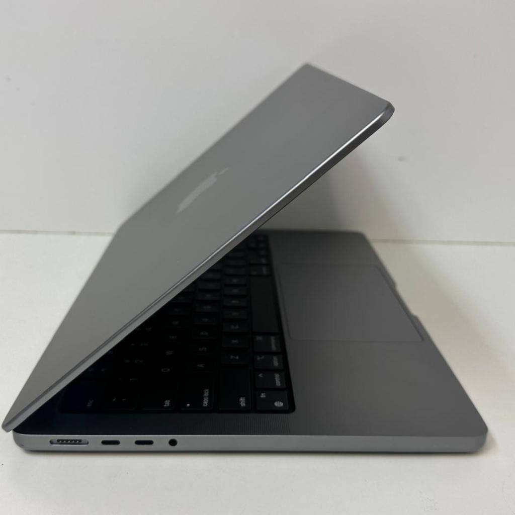 Apple Macbook Pro 14 Inch 2021 | M1 Pro | 16GB | 512GB, Apple, Gebruikt, Support@apple.com, One Apple Park Way
Cupertino, CA 95014
United States