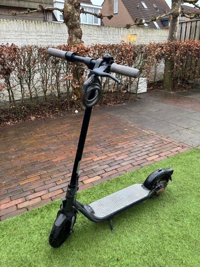 Segway E-step met foutmelding 14 - Inclusief band en oplader, Fietsen en Brommers, Steps, Gebruikt, Elektrische step (E-scooter)
