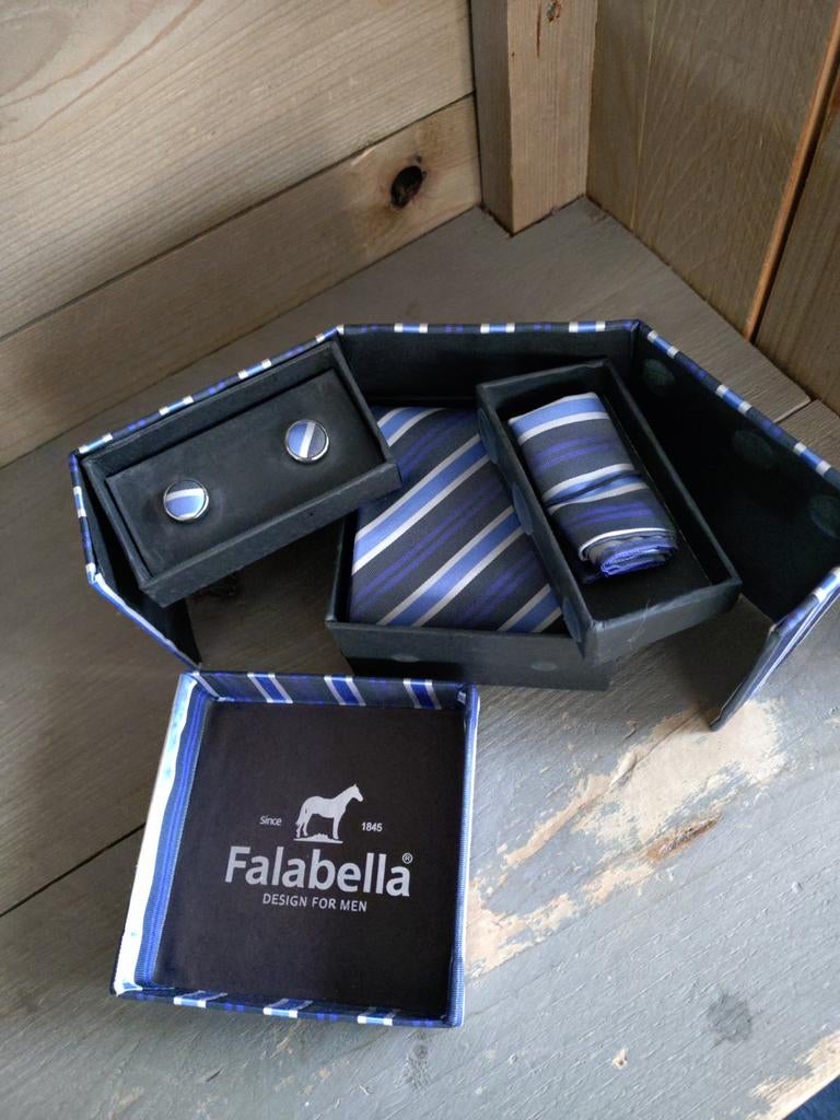 Falabella stropdas, pochet en manchetknopen set, Onbekend, Nieuw, Ophalen of Verzenden, Onbekend