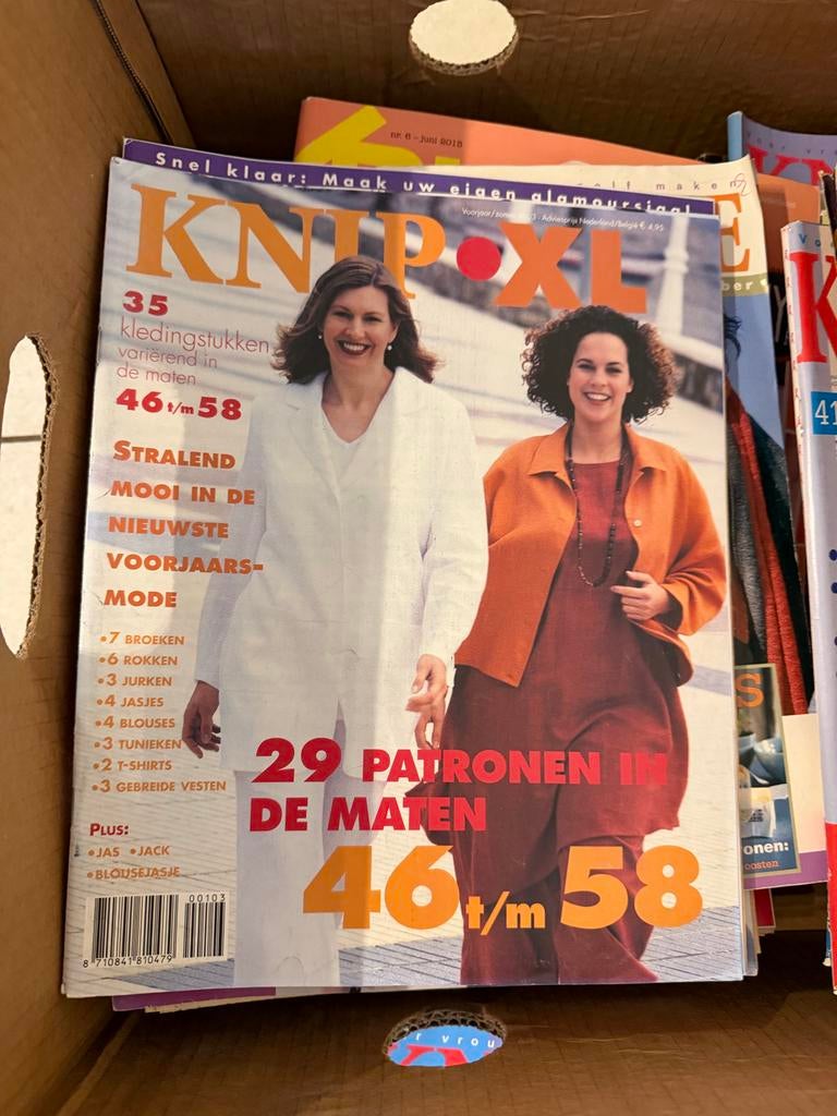 Grote collectie Knipmode en Knip XL patronen (diverse jaren), Hobby en Vrije tijd, Kledingpatronen, Gebruikt, Overige typen, Vrouw